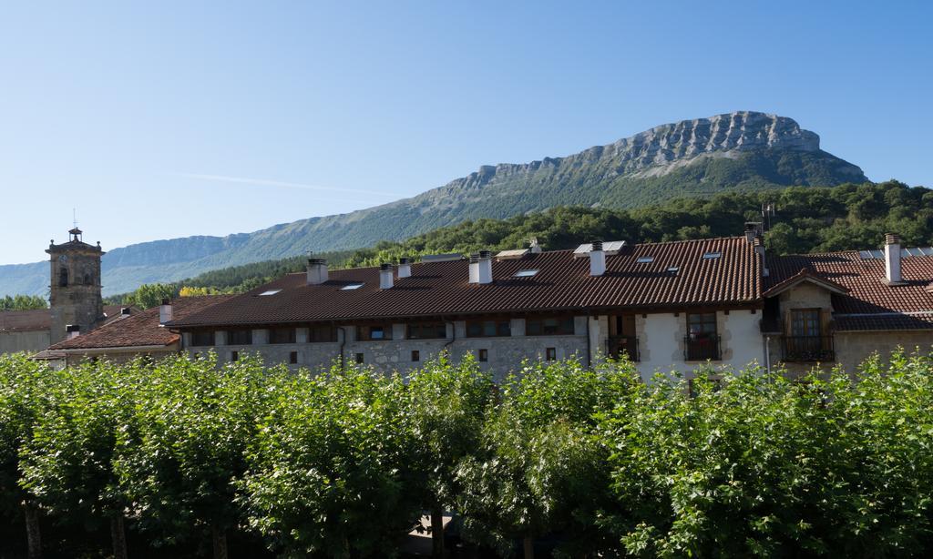 Casa Rural Martxoenea Landetxea Hotel Arruazu Bagian luar foto
