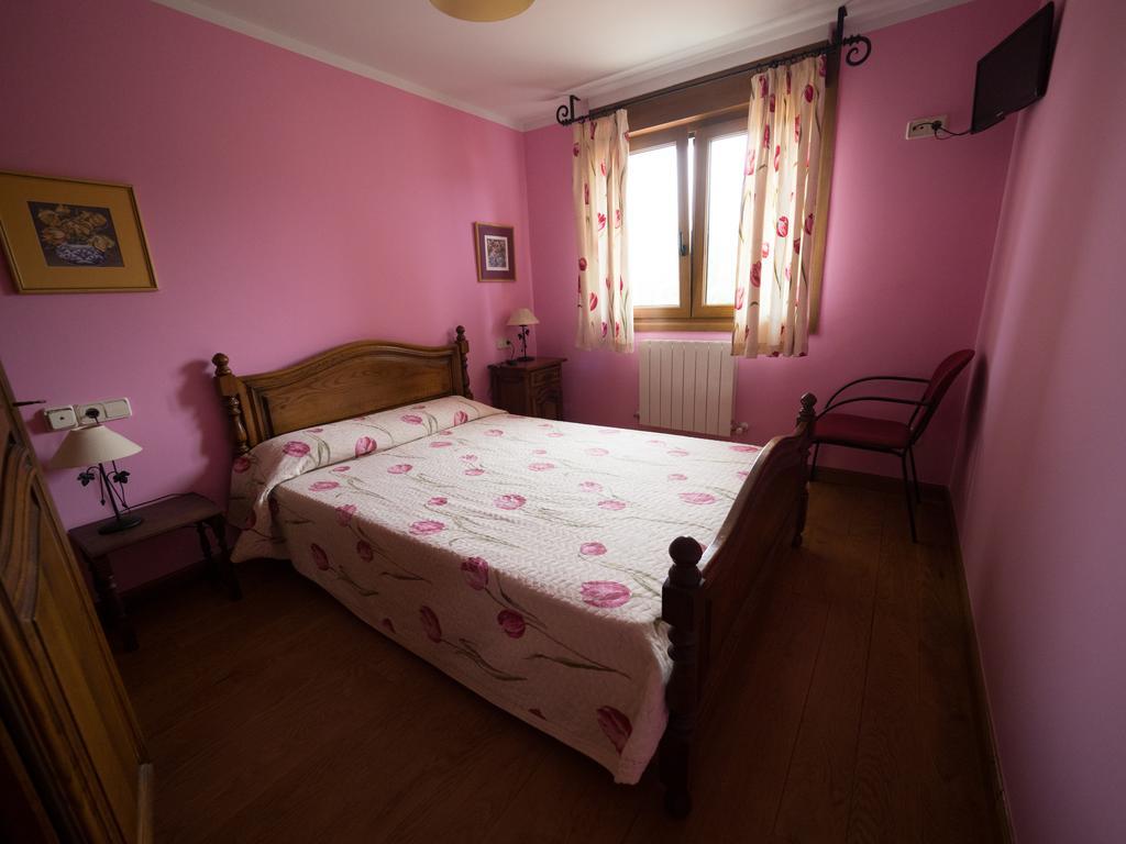 Casa Rural Martxoenea Landetxea Hotel Arruazu Bagian luar foto